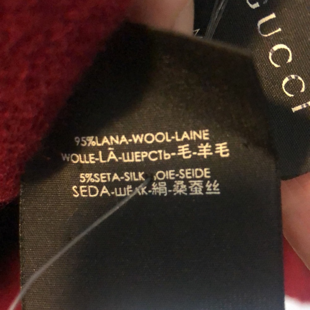 Gucci Men’s Logo Scarf - Picture 11 of 12